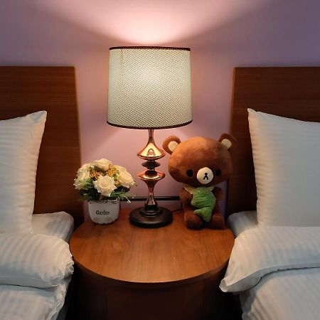 Gratitude Apartment Đài Nam Ngoại thất bức ảnh