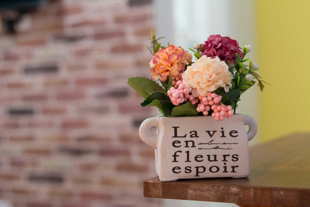 Gratitude Apartment Đài Nam Ngoại thất bức ảnh