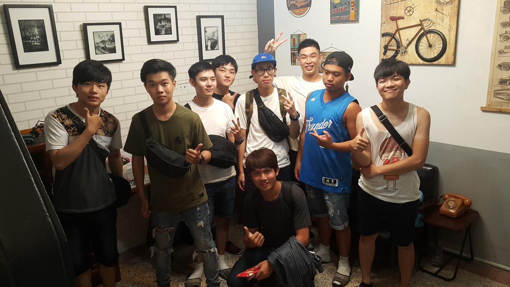 Gratitude Apartment Đài Nam Ngoại thất bức ảnh